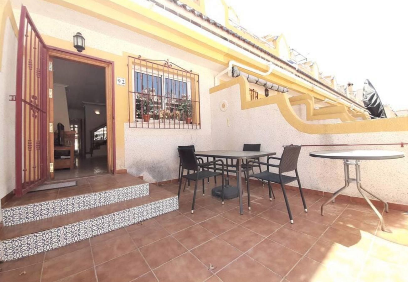 Stadthaus in Orihuela Costa - Amapolas | Seasonal Rental in La Florida