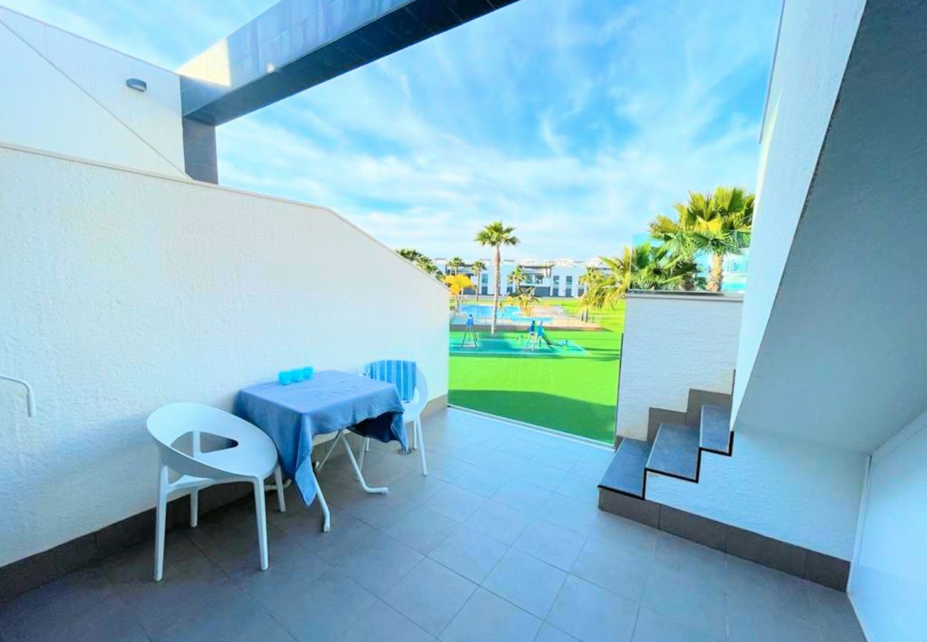 Penthouse in Guardamar - RENTED! Oasis Beach | Long Term Rental in El Raso