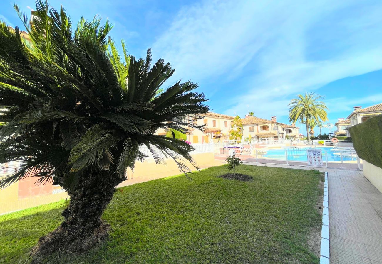 Ferienwohnung in Torrevieja - Barcas | Long Term Winter Rental Punta Prima