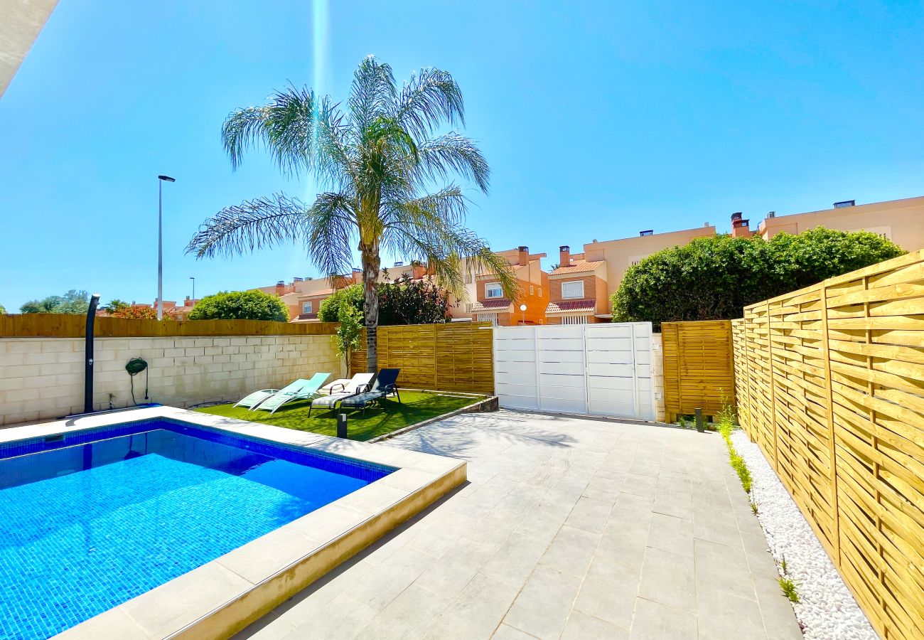 Villa in Gran Alacant - Villa Bambu Gran Alacant by Villas&You