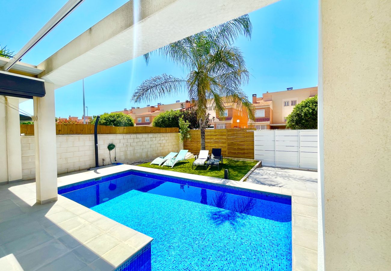 Villa in Gran Alacant - Villa Bambu Gran Alacant by Villas&You