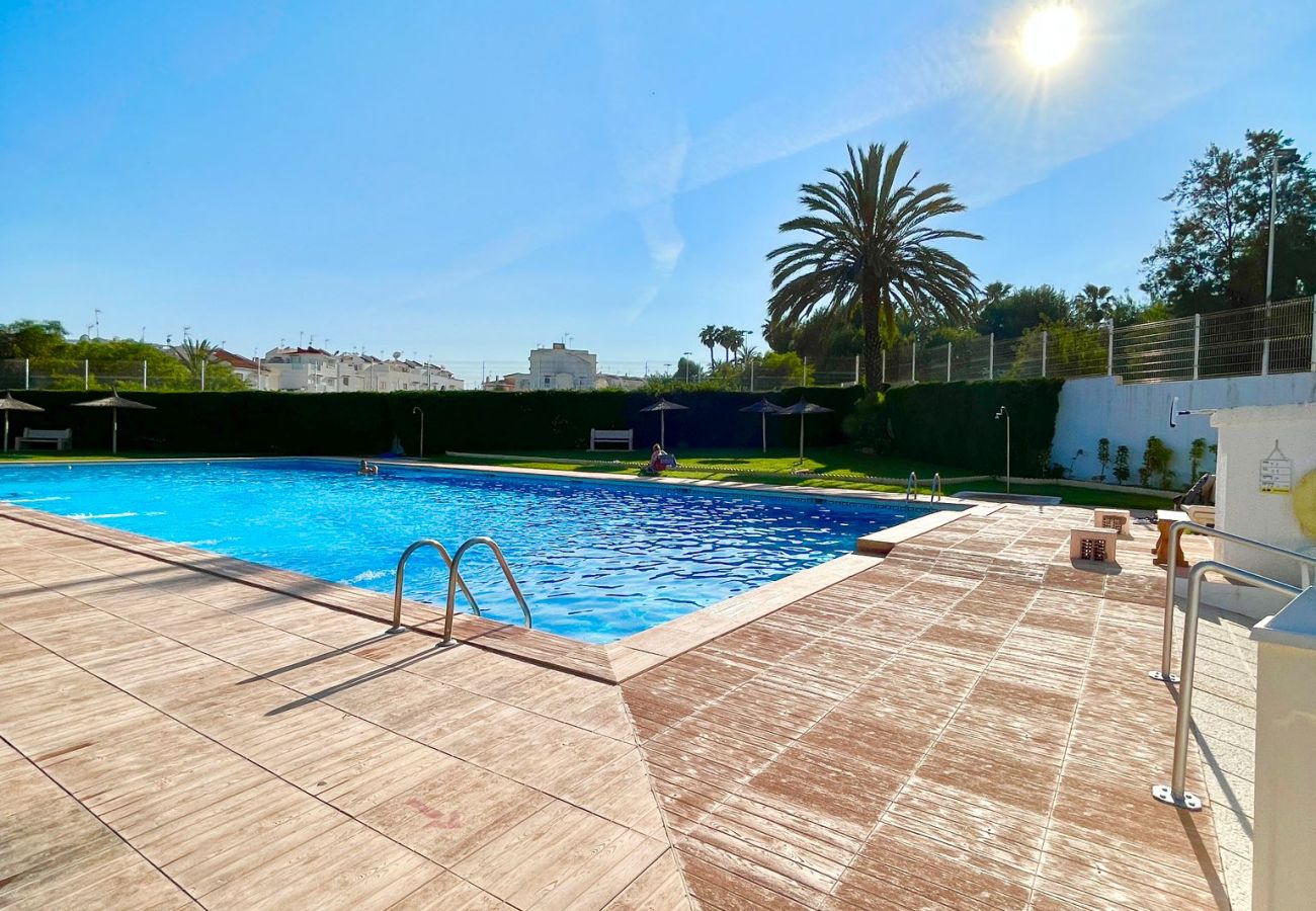 Huis in Torrevieja - Calas Blancas Torrevieja by Villas&You