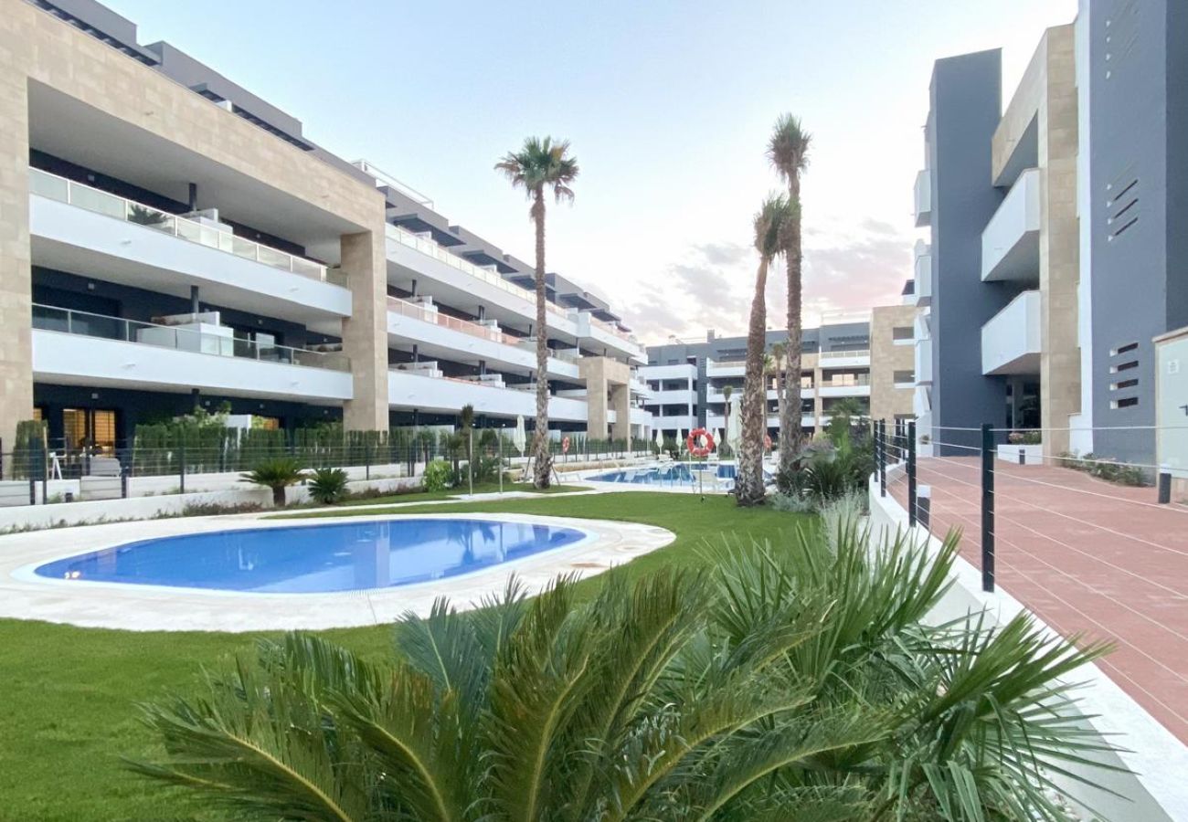 Appartement in Orihuela Costa - Sol Golf Mar Flamenca Village by Villas&You