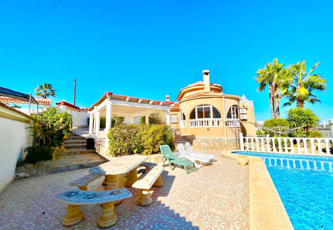 Villa en Ciudad Quesada - Villa Pilar | Long Term Winter Rental Quesada