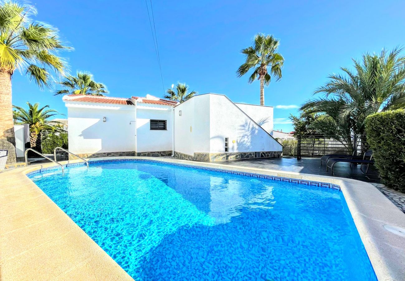 Villa à Ciudad Quesada - Villa Limon | Long Term Winter Rental in Quesada