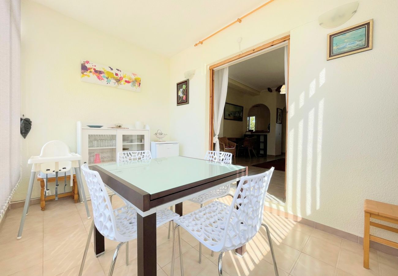 Apartment in Torrevieja - RENTED! Don Quijote | Long Term Winter Rental in P