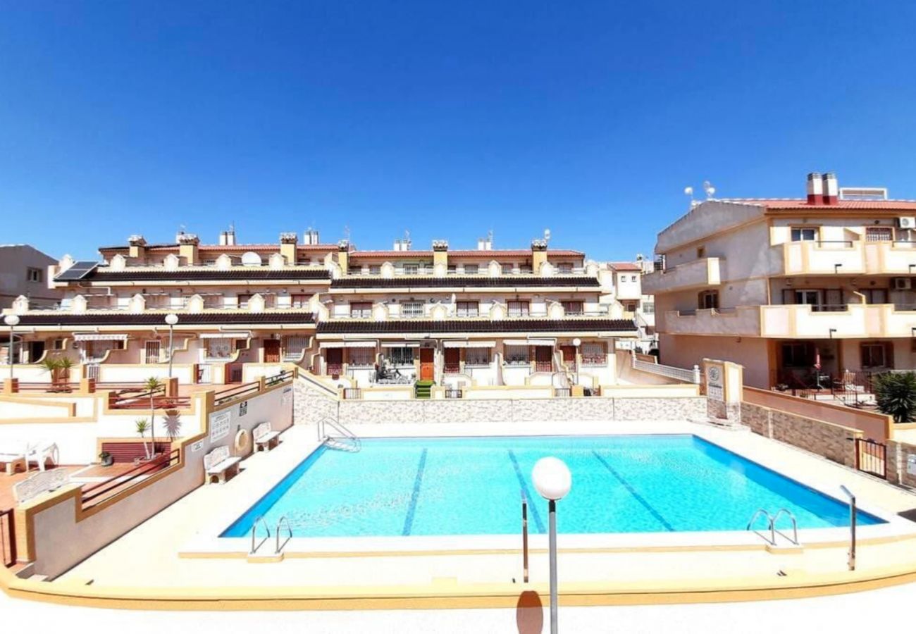 Townhouse in Orihuela Costa - Amapolas | Long Term Winter Rental in La Florida