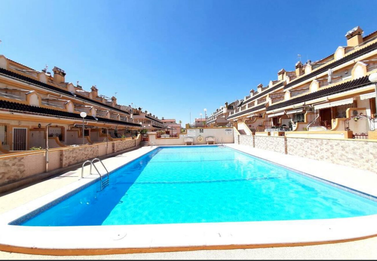 Townhouse in Orihuela Costa - Amapolas | Long Term Winter Rental in La Florida