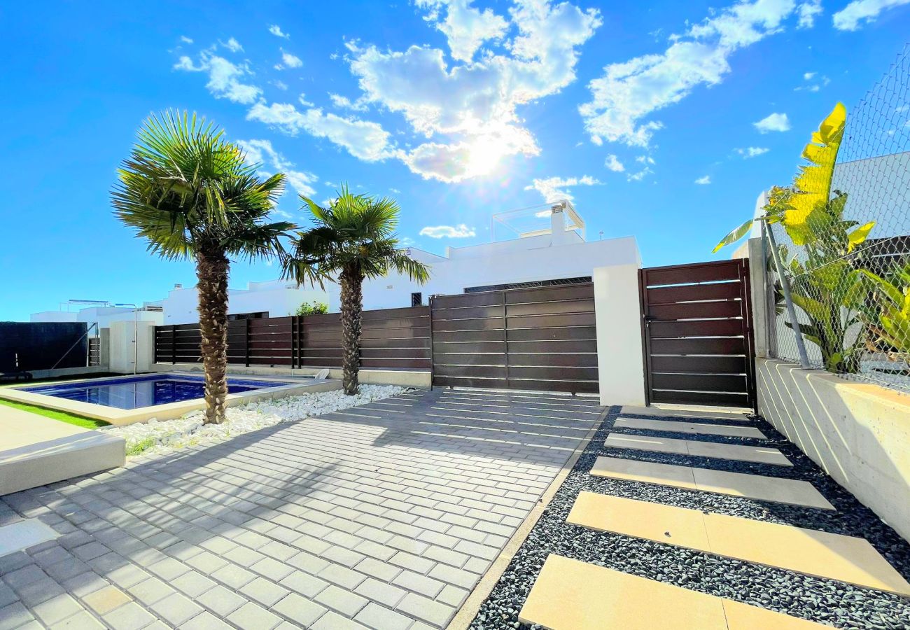 Hus i Orihuela Costa - Villa for Sale in Vistabella Golf (Ref. VISTABELLA