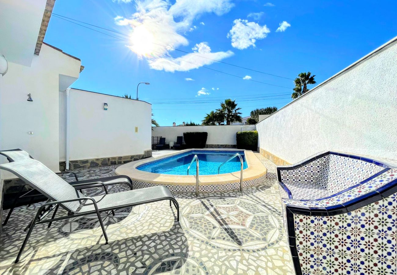 Villa i Ciudad Quesada - Villa Limon | Long Term Winter Rental in Quesada